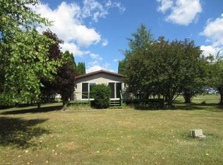 1395 Dundee Dr, Gladwin, MI 48624