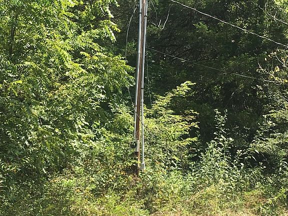 3rd image of 198 Hasting Ln