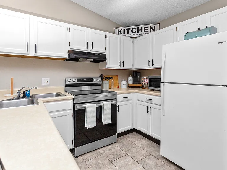 3715 N Hancock Ave — Photo 21
