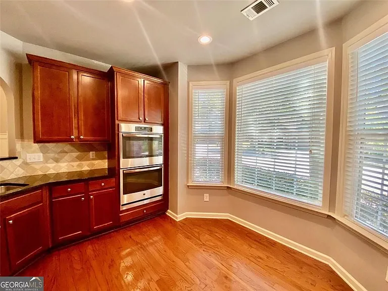 3322 Castleberry Village Dr — Photo 4