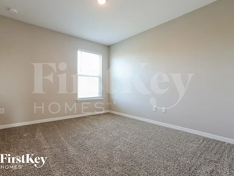 316 Corbett Bluff Dr — Photo 10