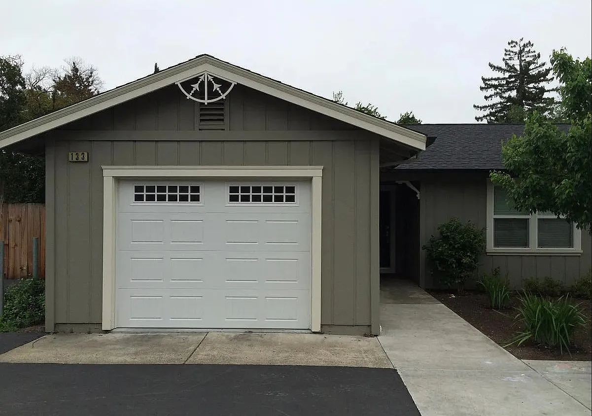 2 bed, 1232 sqft, $4,100 — Photo 1