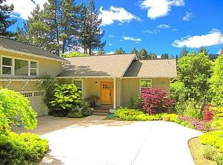100 Wright Ct, Guerneville, CA 95446