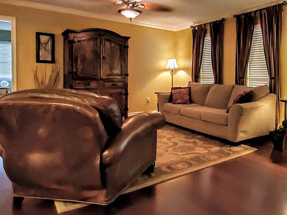 5th image of 262 Green Mountain Dr