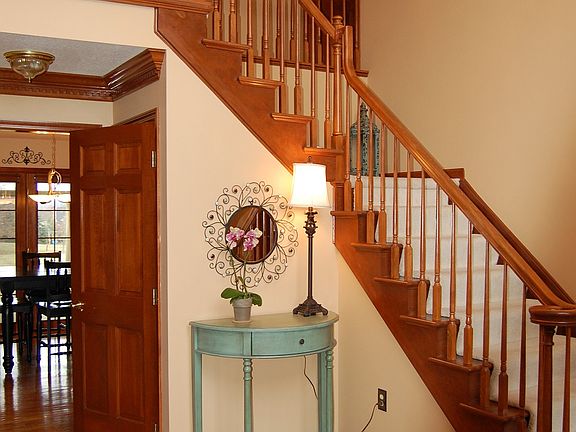 5th image of 104 Apple Blossom Ln