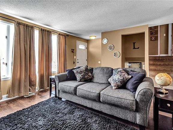 5th image of 100 Penwood Dr