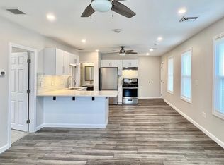 256 3rd Ave #3F, Woonsocket, RI 02895