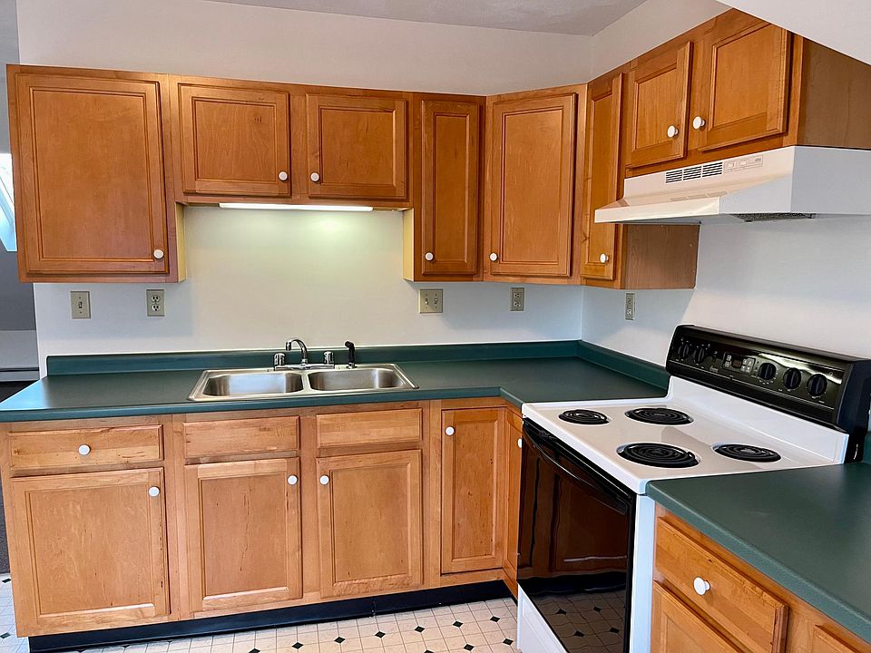 Spacious kitchen