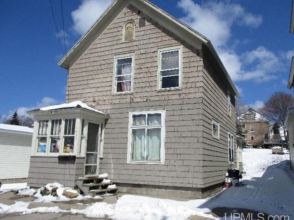 1033 W Quincy St, Hancock, MI 49930 Zillow