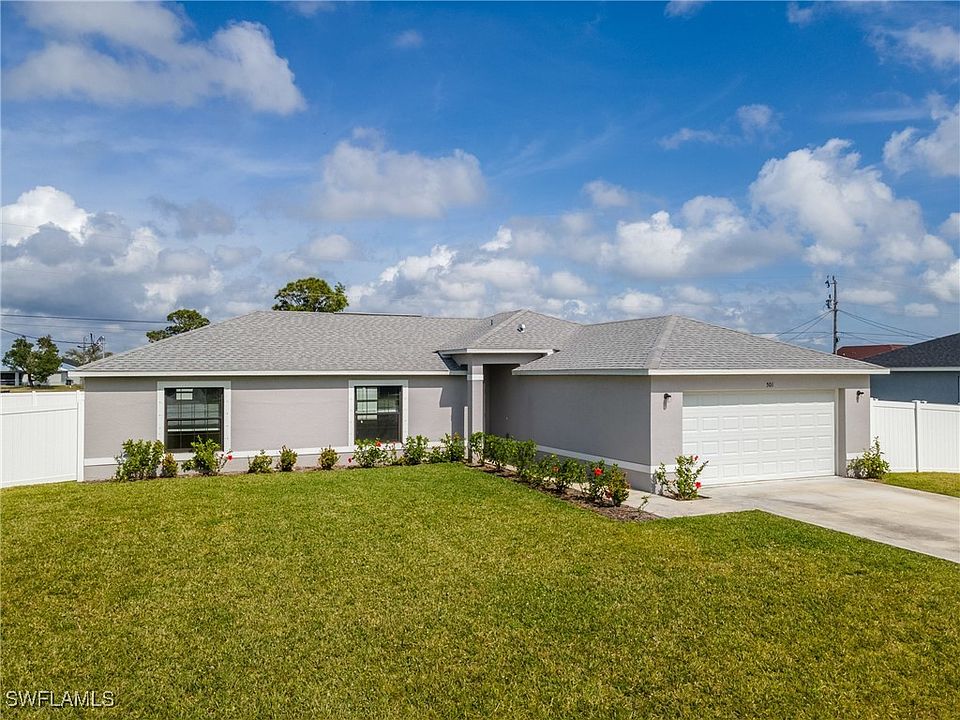 1st image of 501 NW 3rd Ln