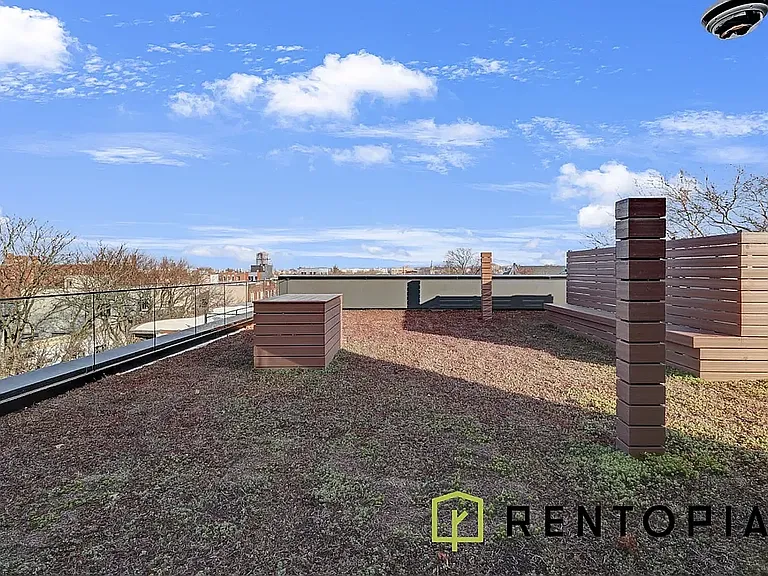658 Madison St #4I — Photo 11