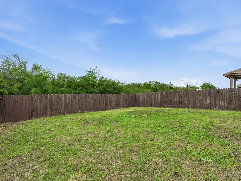 2623 Barbwire Way — Photo 38