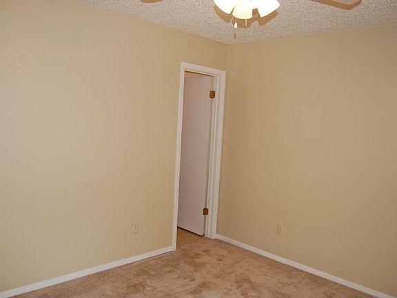 5th image of 2907 La Salle Ave