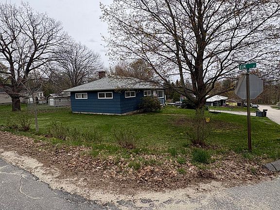 3rd image of 5 Western Avenue