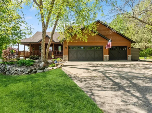 9565 187th St N, Forest Lake, MN 55025
