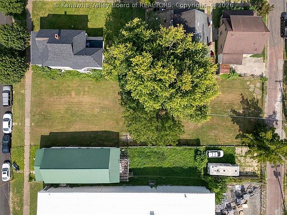 2nd image of 2045 8th Ave