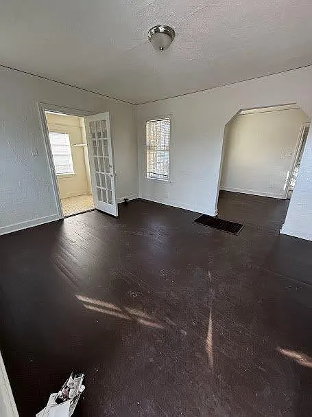 2 bed, 940 sqft, $850 — Photo 3