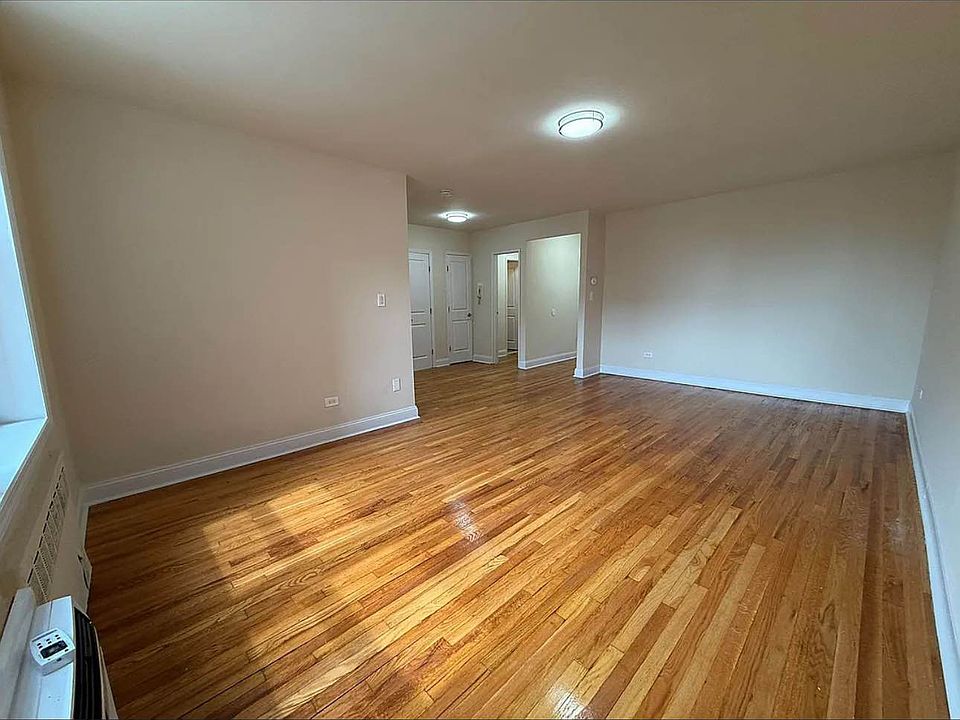 2nd image of 143-31 Barclay Ave Unit 4B