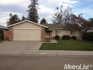 616 S Madsen Dr photo 1