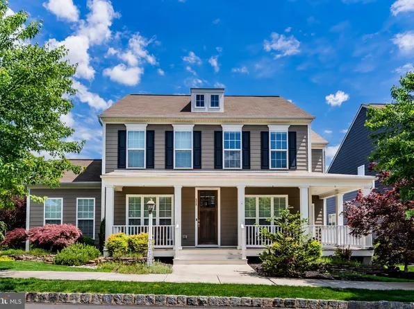 528 Shaw St, Mechanicsburg, PA 17050