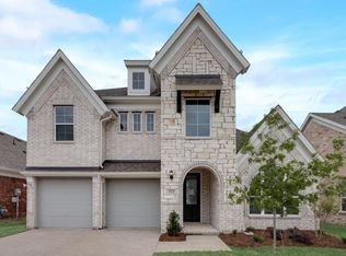 322 Gleneagles Dr, Garland, TX 75040