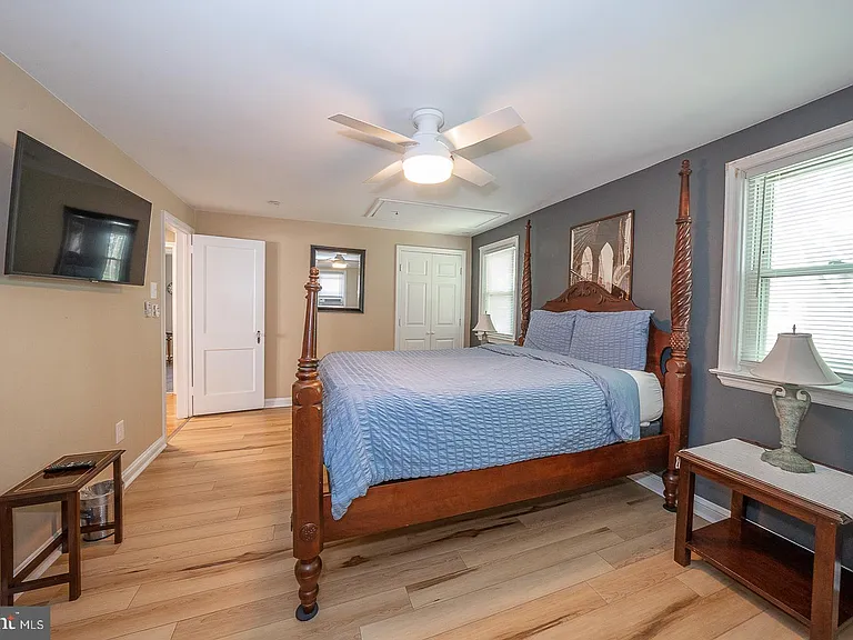 452 Rock Glen Dr — Photo 16