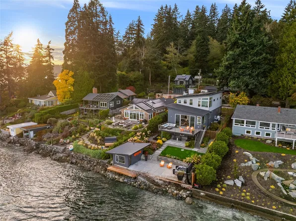 3154 Point White Drive NE, Bainbridge Island, WA 98110