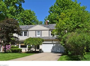 2037 Temblethurst Rd, South Euclid, OH 44121