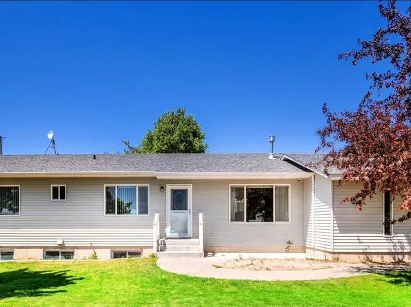 662 E 30th St, Burley, ID 83318