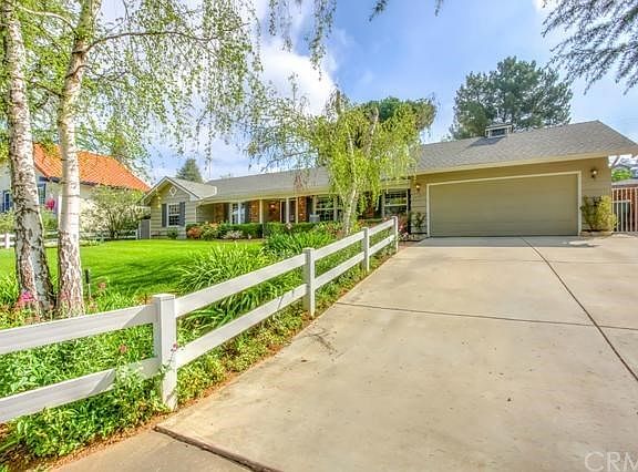 3rd image of 11451 Casa Blanca St