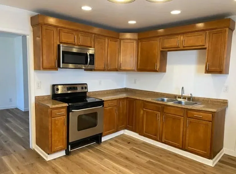 116 W. Collins Court — Photo 2