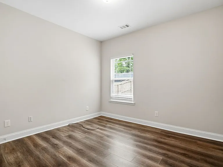 612 Stevens Pl — Photo 15