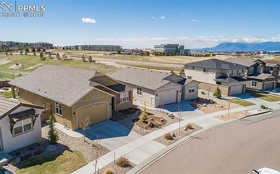 Open space behind the home!  Great for plenty of privacy.