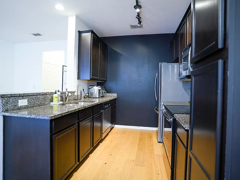 207 Moultrie Village Ln — Photo 7