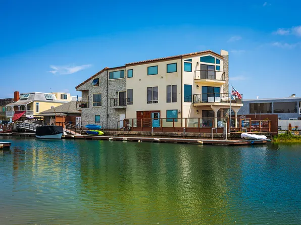 16857 Bayview Dr #A, Huntington Beach, CA 92649