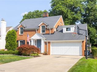 20880 Beaconsfield Blvd, Rocky River, OH 44116