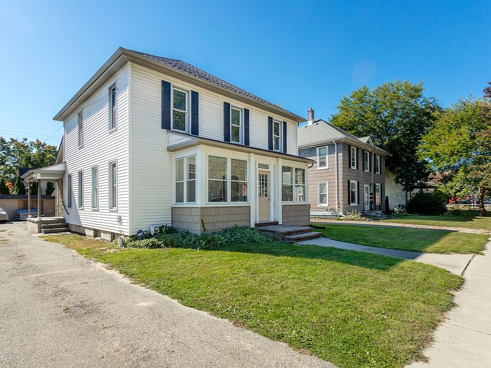 1st image of 23 Parkview St