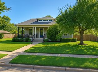 407 S Tyler St, Mc Gregor, TX 76657