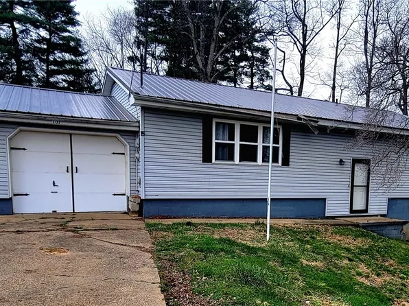 107 Nelson Ave, Marietta, OH 45750