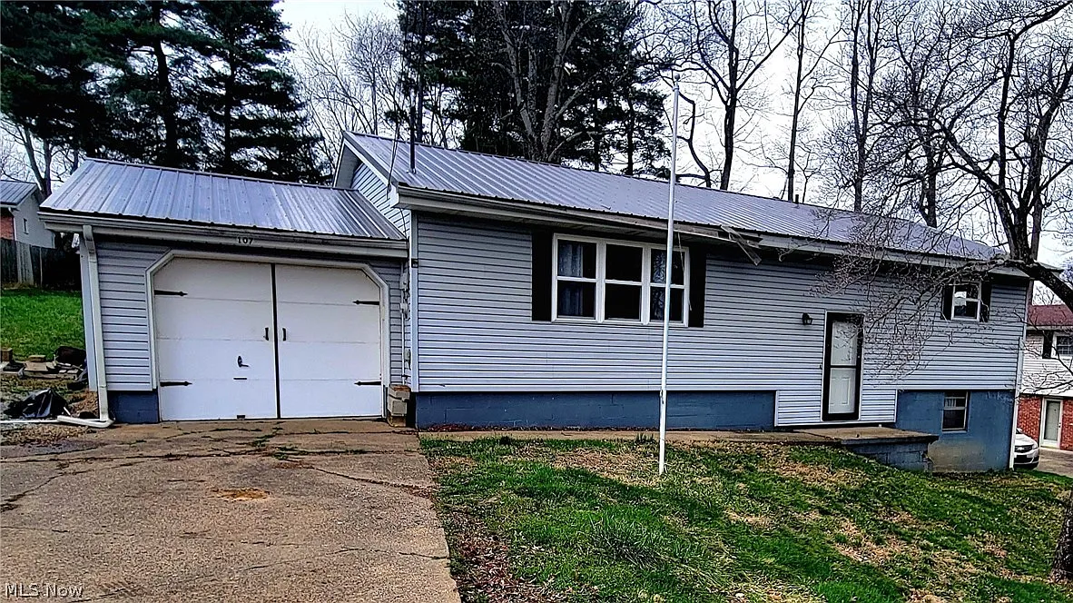 107 Nelson Ave photo 1