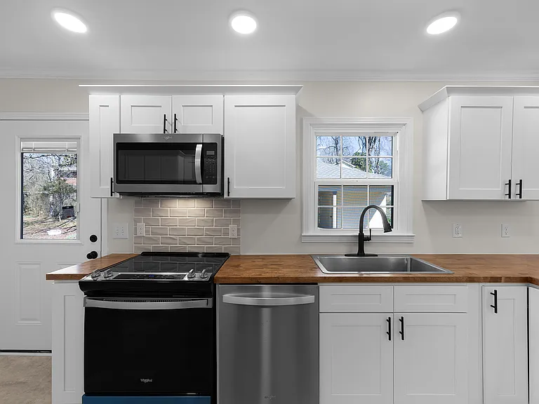383 Mebanewood Dr — Photo 8