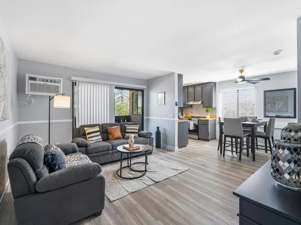 9849 Caminito Marlock APT 22, San Diego, CA 92131
