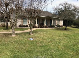 231 Golfview Dr N, Normangee, TX 77871