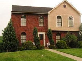 520 Cresthaven Dr, Pittsburgh, PA