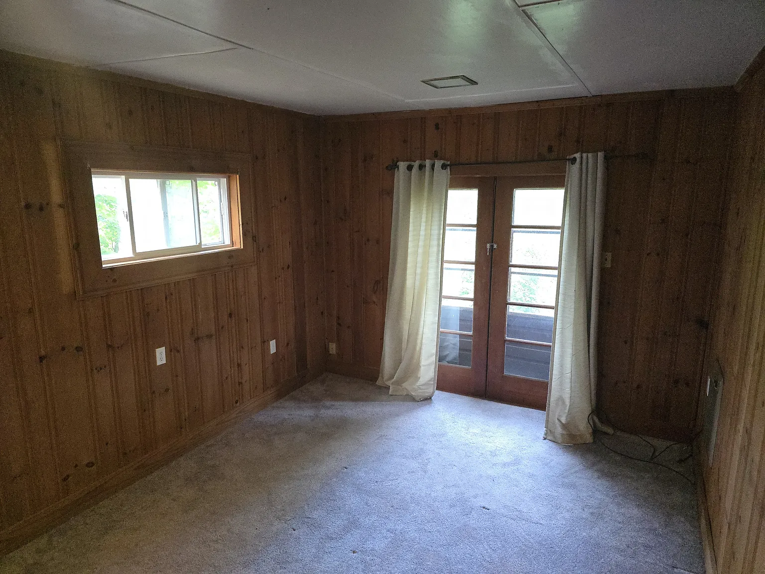 209/207 Burch Street - 209 Burch St House — Photo 3