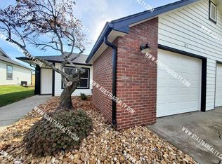121 Ames St, Baldwin City, KS 66006
