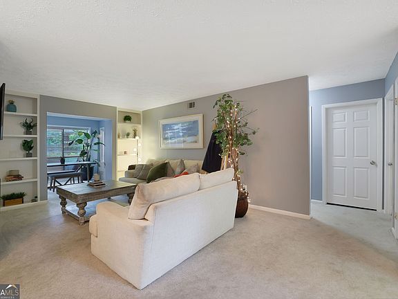 5th image of 8740 Roswell Rd Unit 10B