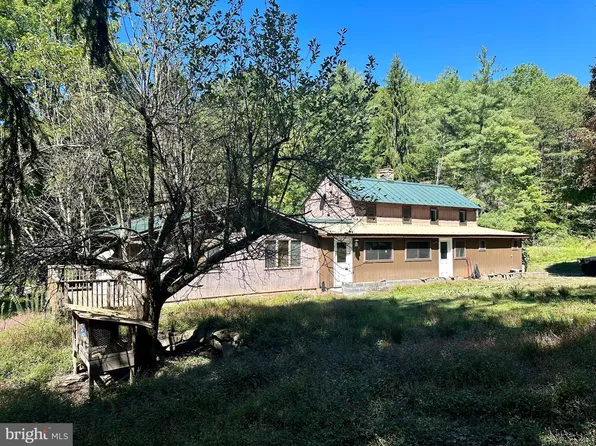 1643 Brady Hollow Rd, Brandywine, WV 26802
