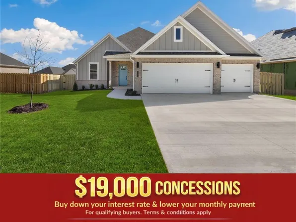 2121 Porter St, Pea Ridge, AR 72751