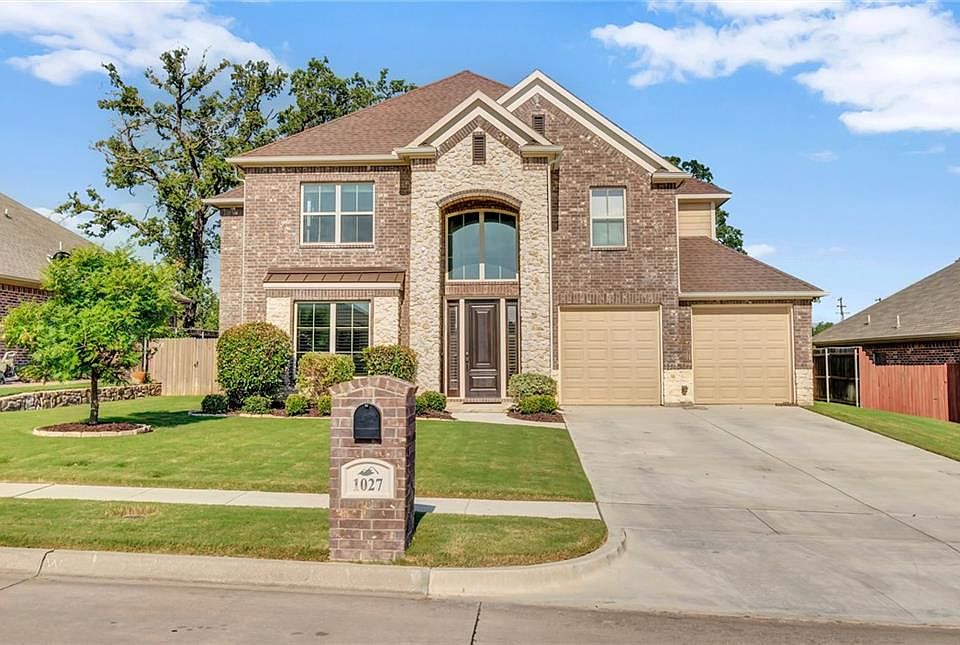 1st image of 1027 Winding Creek Dr